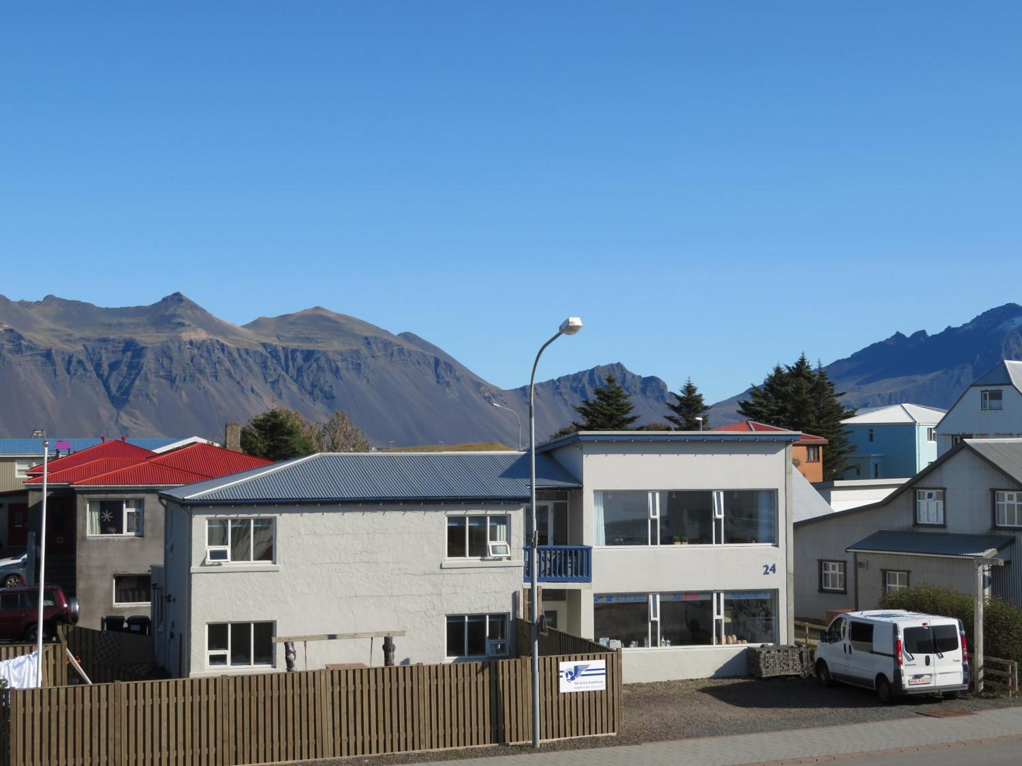 Old Airline Guesthouse Höfn Kültér fotó